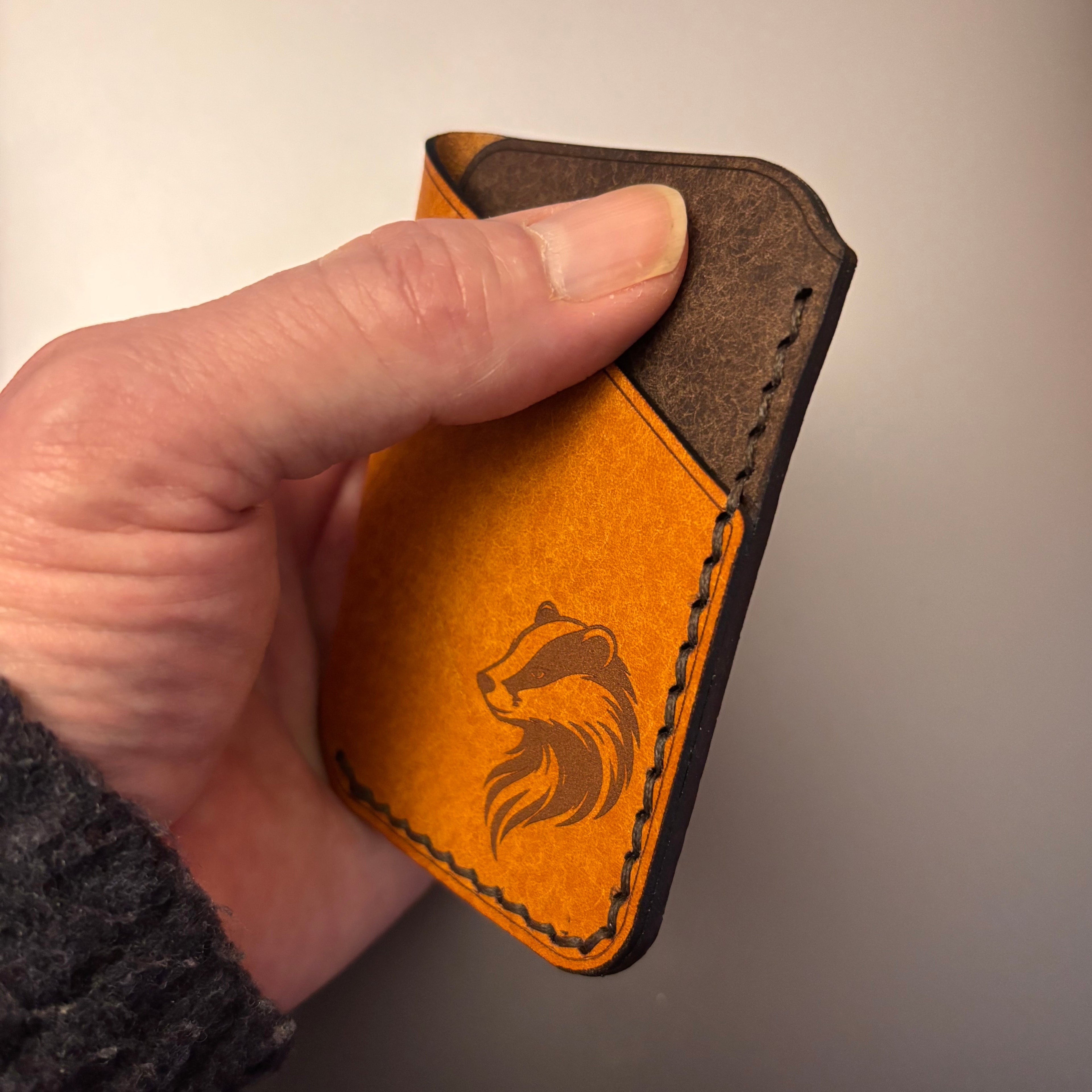 Leather EDC Badger Engraved Card Wallet - Olmo & Castanga - Hand Stitched